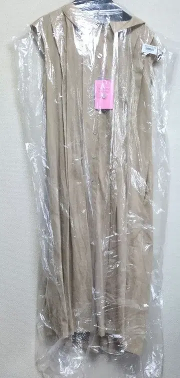 준코 시마다 슬리브리스 롱 원피스 베이지