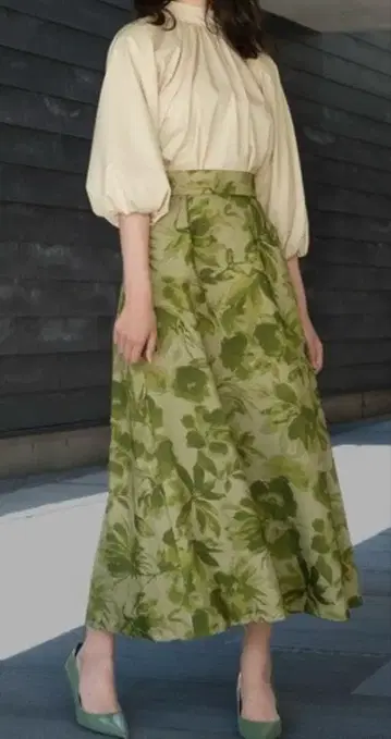 스트로베리 필드 피오렌차 스커트