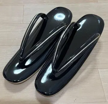 [ 18 ] 조리 일본 의류 신발 에나멜 블랙 M 사이즈 골드 밑창