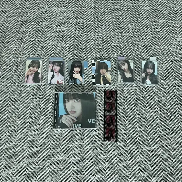 아이브 IVE First 앨범CD, 포토카드 판매합니다