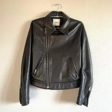 TONAL 블랙 가죽 더블 라이더스