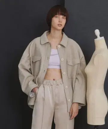 에미 아틀리에 EMMI ATELIER CPO 빅 자켓