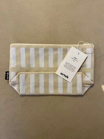 artek 스트라이프 파우치 베이지/화이트