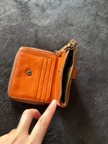 Dakota (다코타) 가죽 접이식 지갑