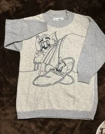 까스텔바작 톰과 제리 긴팔 니트 그레이