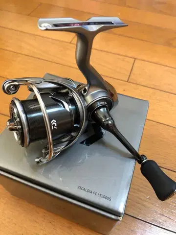 DAIWA 25칼디아 FC LT2000S 스피닝 릴
