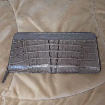크로커다일풍 가죽 장지갑
