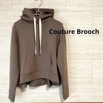 Couture Brooch 쿠튀르 브로치 후드티 프릴 종이상자