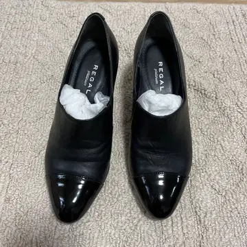 REGAL 여성용 펌프스 블랙 가죽 하이힐