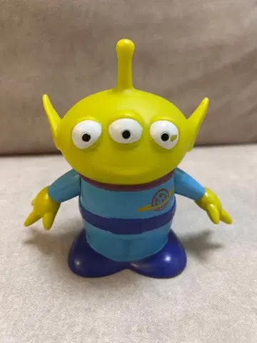 우주인 피규어 삼눈 옐로우 그린색