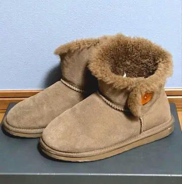 여성용 무스탕 부츠 중고 24cm