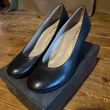 츠모리치사토 WALK 블랙 펌프스 24.5