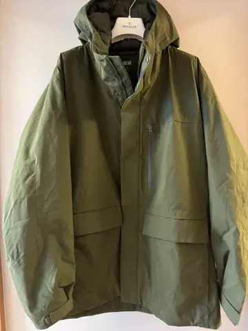 [새상품급] UNIQLO 올리브 하이브리트 다운 XL