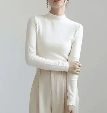 스트레치 소재 하이넥 긴팔 상의