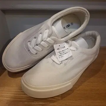 어반 리서치 38 스웨이드 느낌 스니커즈