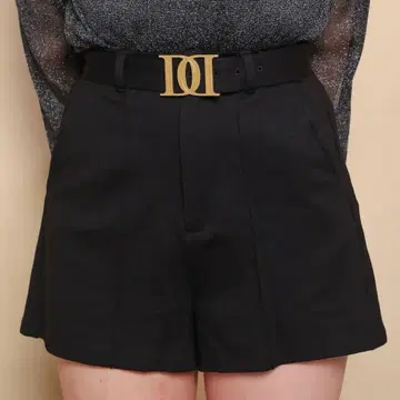 Darich DD 버클 하이웨스트 숏팬츠