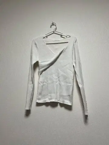 PINKY&DIANNE 리브 V넥 긴팔 니트 스웨터