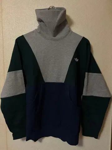 adidas 하이넥 트레이닝복 S