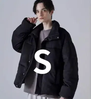 CLEL 볼륨 하이넥 숏 패딩 자켓 블랙 계열 S