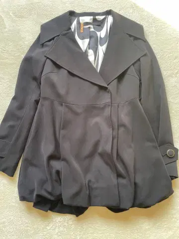 오버사이즈 트렌치코트 블랙