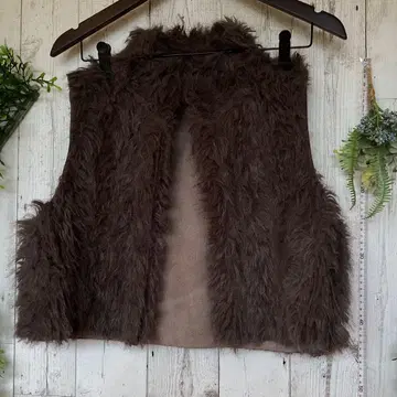 평평하게 놓았을 때 가슴 너비 47