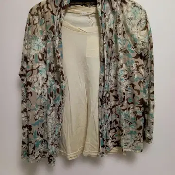 고베 올웨이즈의 얇은 소재 가디건과 칠부 티셔츠 LL