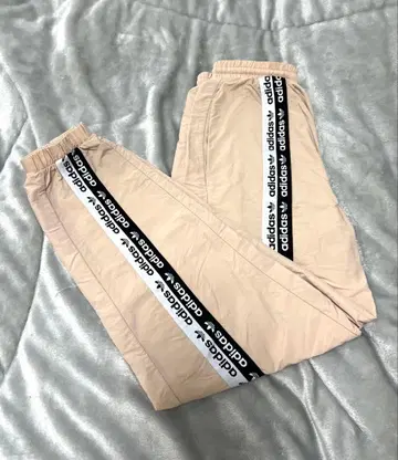 adidas 베이지 조거 팬츠