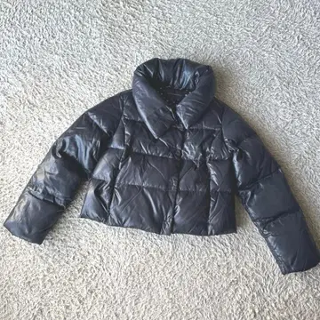 새상품급 바나나리퍼블릭 다운 자켓 숏 기장 블랙 여배우 옷깃 M