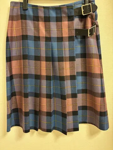 올드 잉글랜드 11호 무릎 기장 랩 스커트