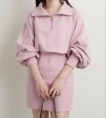 [미사용 새상품] chico 하프 지퍼 맨투맨 미니 원피스