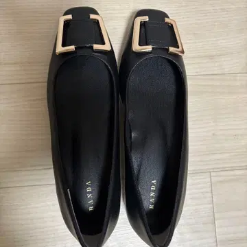 란다 로우힐 펌프스