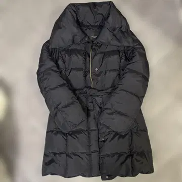 WEEKEND. 블랙 다운 자켓