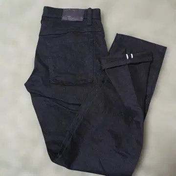 UNIQLO +J 블랙 셀비지 스트레이트 데님 31인치