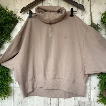 평평하게 놓았을 때 가슴 너비 67