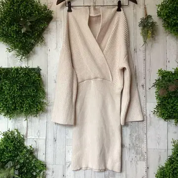 평평하게 놓았을 때 가슴 너비 53