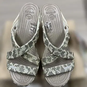 크록스 힐 샌들