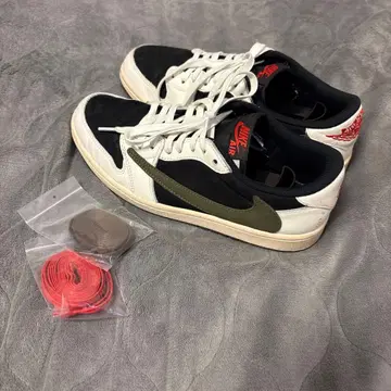 travisscott 올리브 26cm