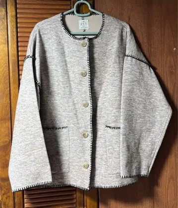 담요 스티치 니트 자켓 베이지