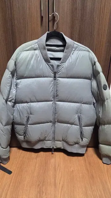 MK 그레이 봄버 다운 자켓