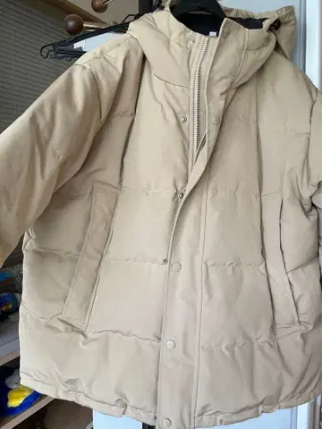 단톤 베이지 다운 자켓