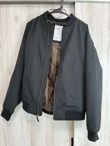 GAP 봄버 자켓 블랙