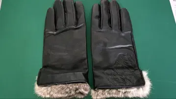 블랙 가죽 퍼 장갑 오로비안코