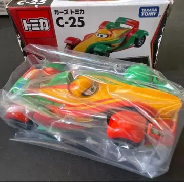 타카라토미 카즈 C-25 리키 크러쉬 스키