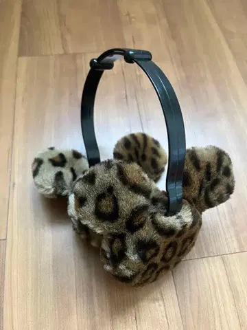 디즈니 레오파드 무늬 귀도리