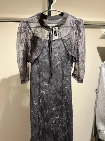 레이스 맥시 드레스 그레이