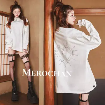 [ 새상품 ] 다리치 하트 모티브 롱 T셔츠 화이트