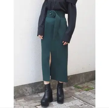 MURUA 벨티드 펜슬 스커트