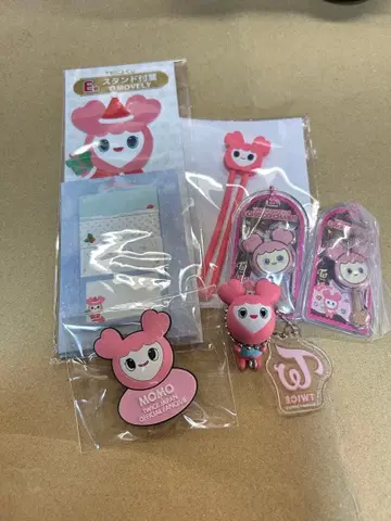TWICE 모모 캐릭터 굿즈 세트