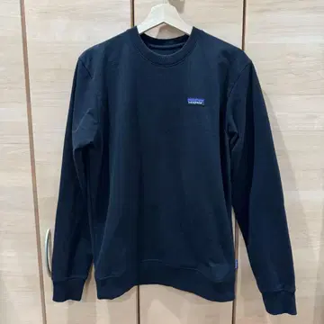 patagonia 블랙 긴팔 트레이닝복