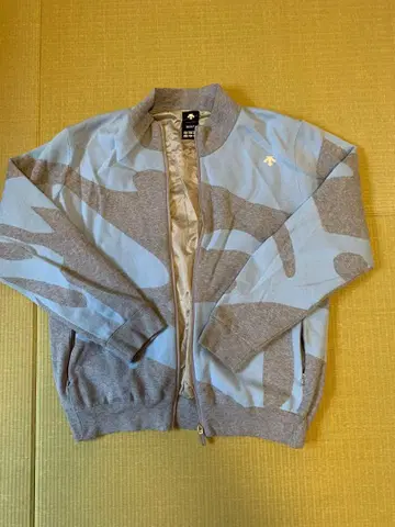 데상트 풀 집업 L 사이즈